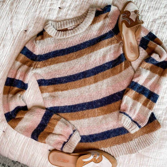 Francesca's Collections Sweaters - Francesca’s Striped Balloon Puff Sleeve Sweater